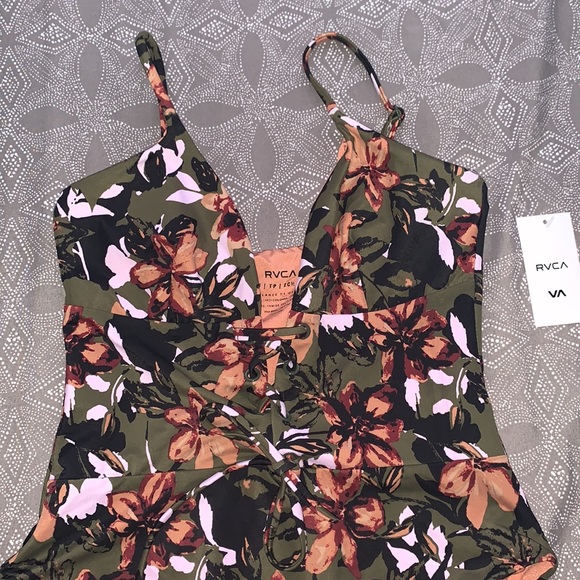 NWT! RVCA Roni One Piece - Picture 3 of 6